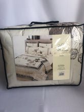 Load image into Gallery viewer, Chiffon King Bedspread Set LAST ONE
