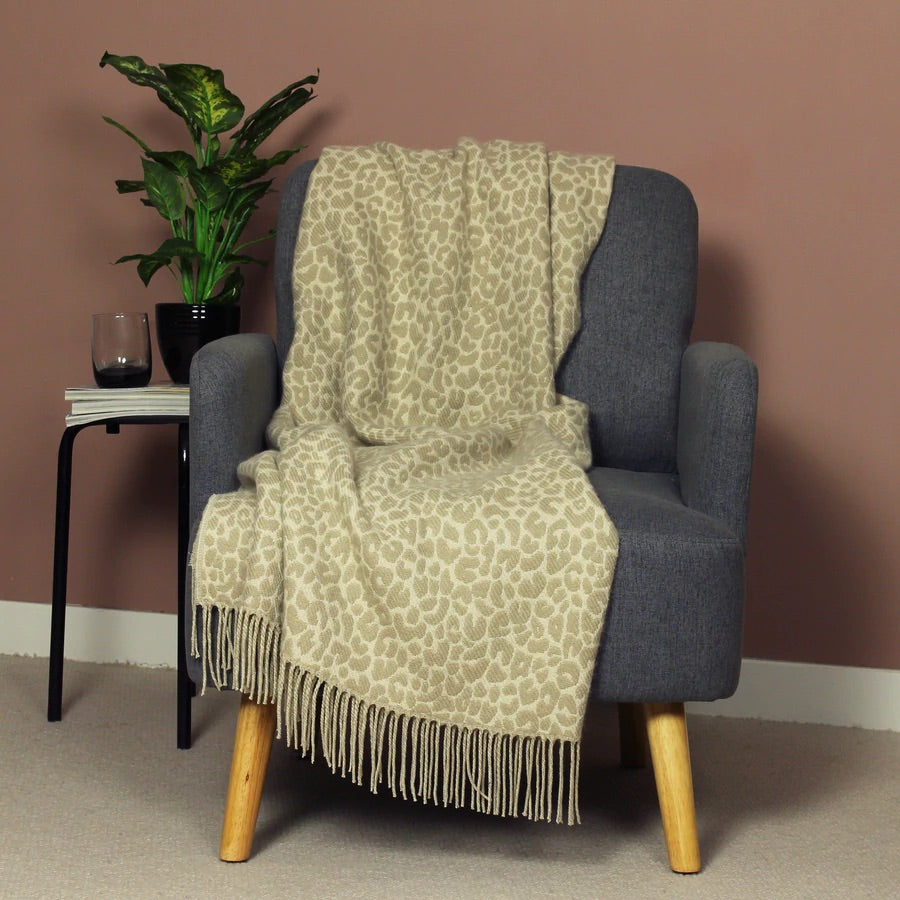 Mara Natural Throw