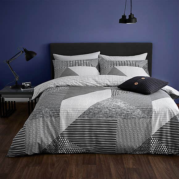 Larsson Geo Grey Duvet Set