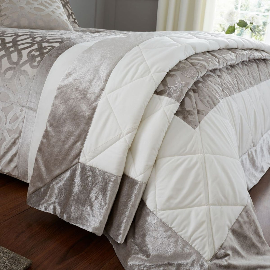 Lattice Cut Natural Bedspread