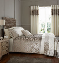 Load image into Gallery viewer, Lattice Cut Natural Bedspread
