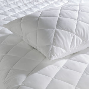 DreamEasy 110g Quilted Polycotton Mattress Protector