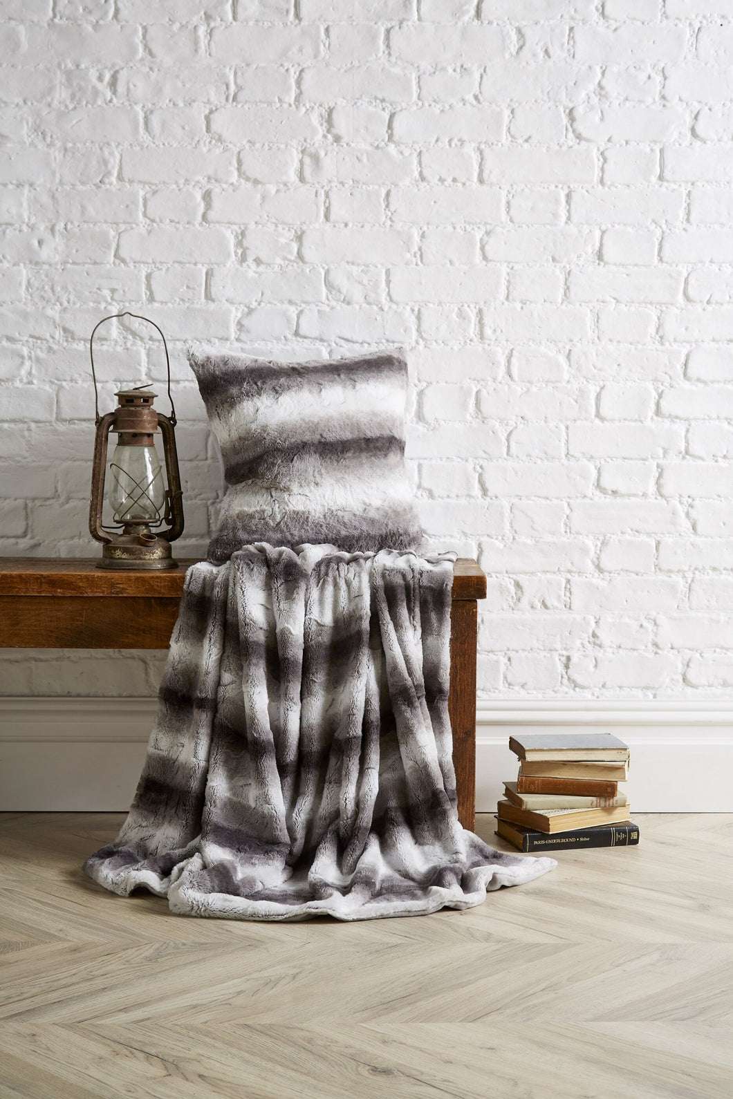 Premium Faux Fur Throw - Silver/Grey